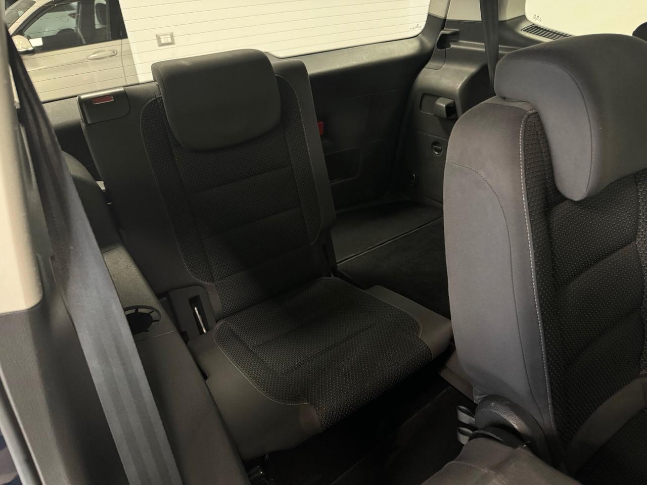 Volkswagen Touran Business 1.6 TDI DSG Comfortline 7 POSTI