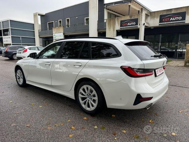 BMW 320 d xDrive Touring Business Advantage