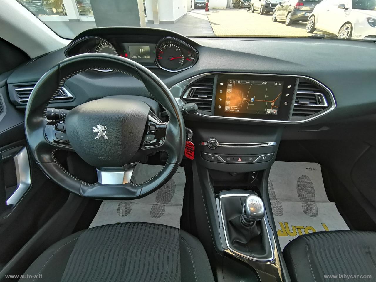 PEUGEOT 308 BlueHDi 120 S&S Business