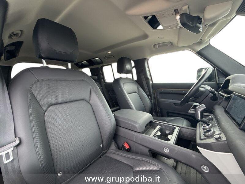 Land Rover Defender VII 2020 110 Diesel 110 3.0d i6 mhev SE awd 200cv auto