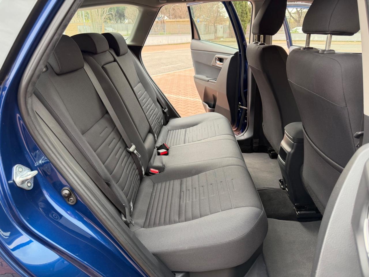 Toyota Auris Touring Sports Hybrid Business Navi