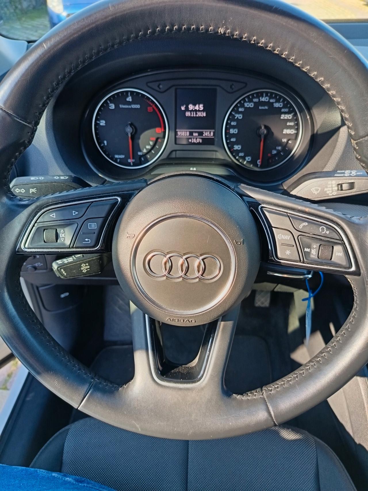 Audi Q2 30 TDI S tronic Business