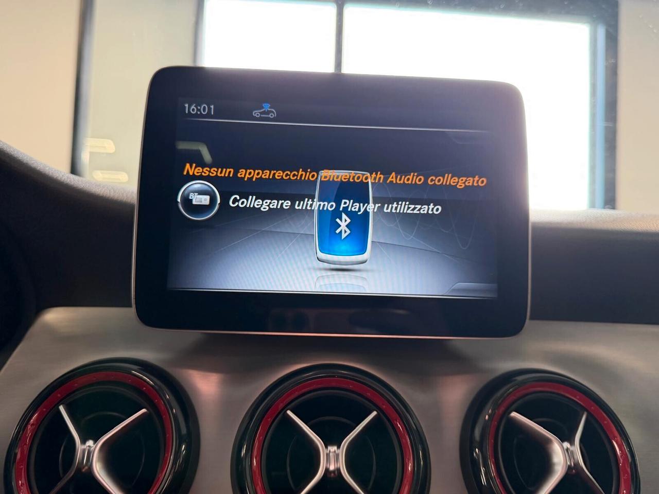 MERCEDES-BENZ GLA 45 PREMIUM 2.0 4MATIC 380CV TETTO PELLE CAM ANNO 2017