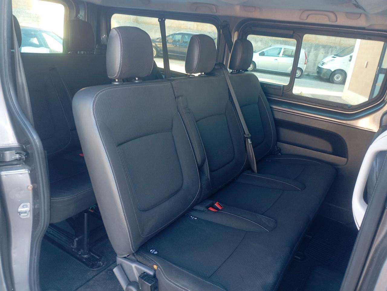 Renault Trafic T29 2.0 dCi 145CV EDC PC-TN Intens Heavy Energy