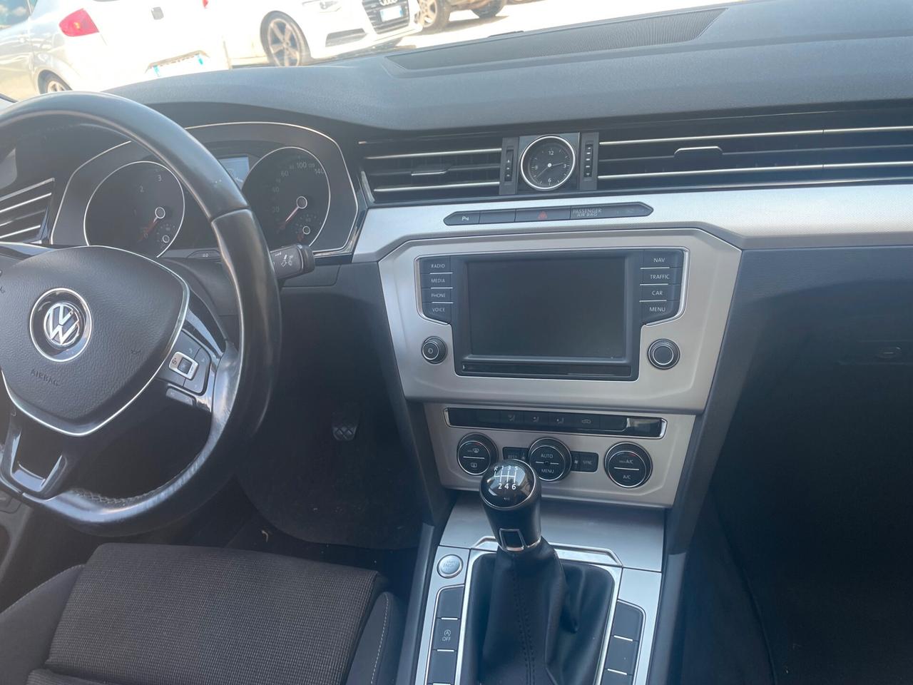 VOLKSWAGEN PASSAT VIII 2.0 TDI BLUEMOTION TECHNOLOGY BUSINESS 150 CV – ANNO 2015