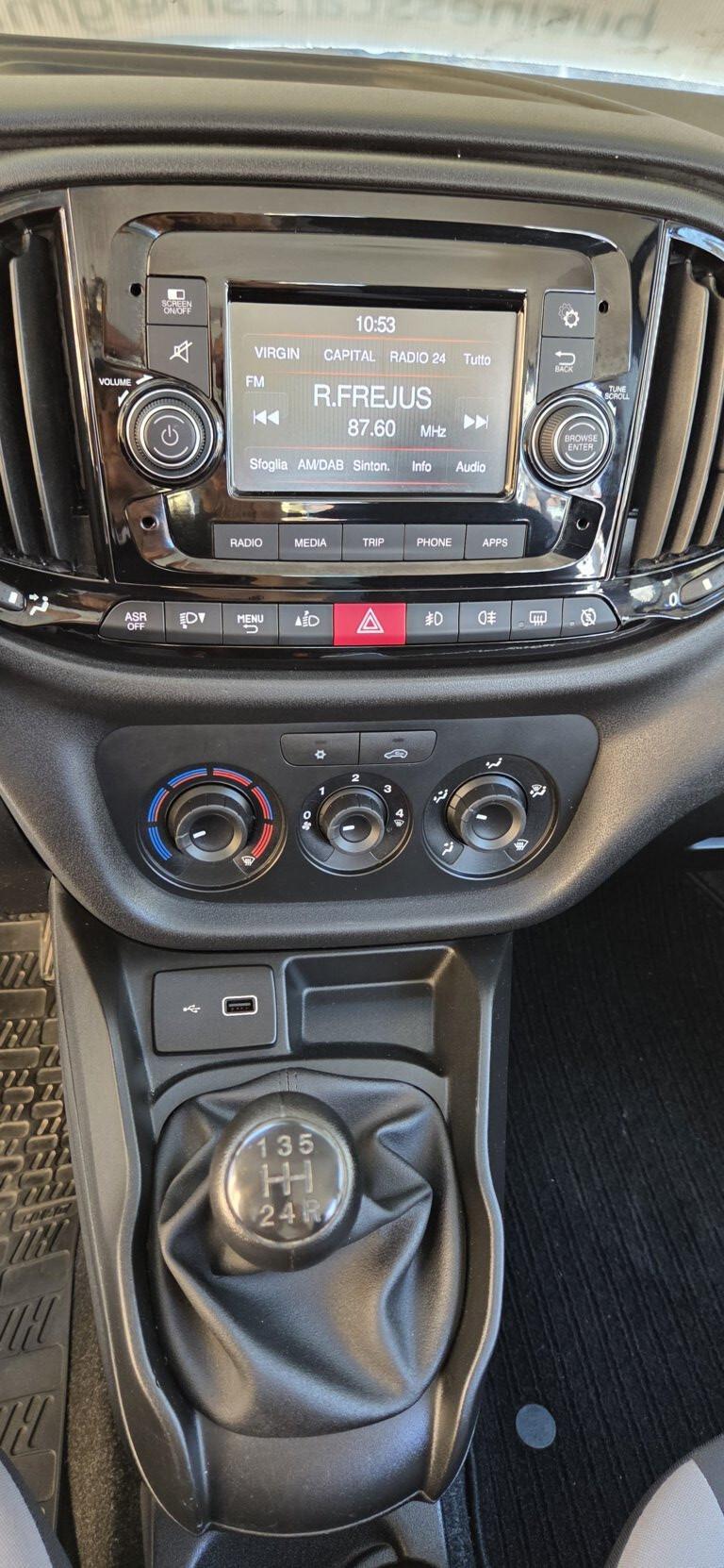 Fiat DOBLO' 1.3 MTJ 95 CV CH1 LOUNGE OMOL.AUTOCARRO 5 POSTI KM. 34.000 CERTIFICATI-APPENA TAGLIANDATO +IVA