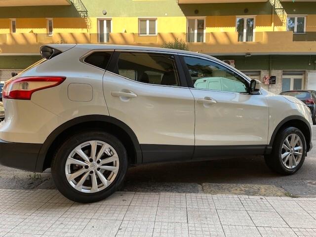 Nissan Qashqai 1.5 dCi Acenta