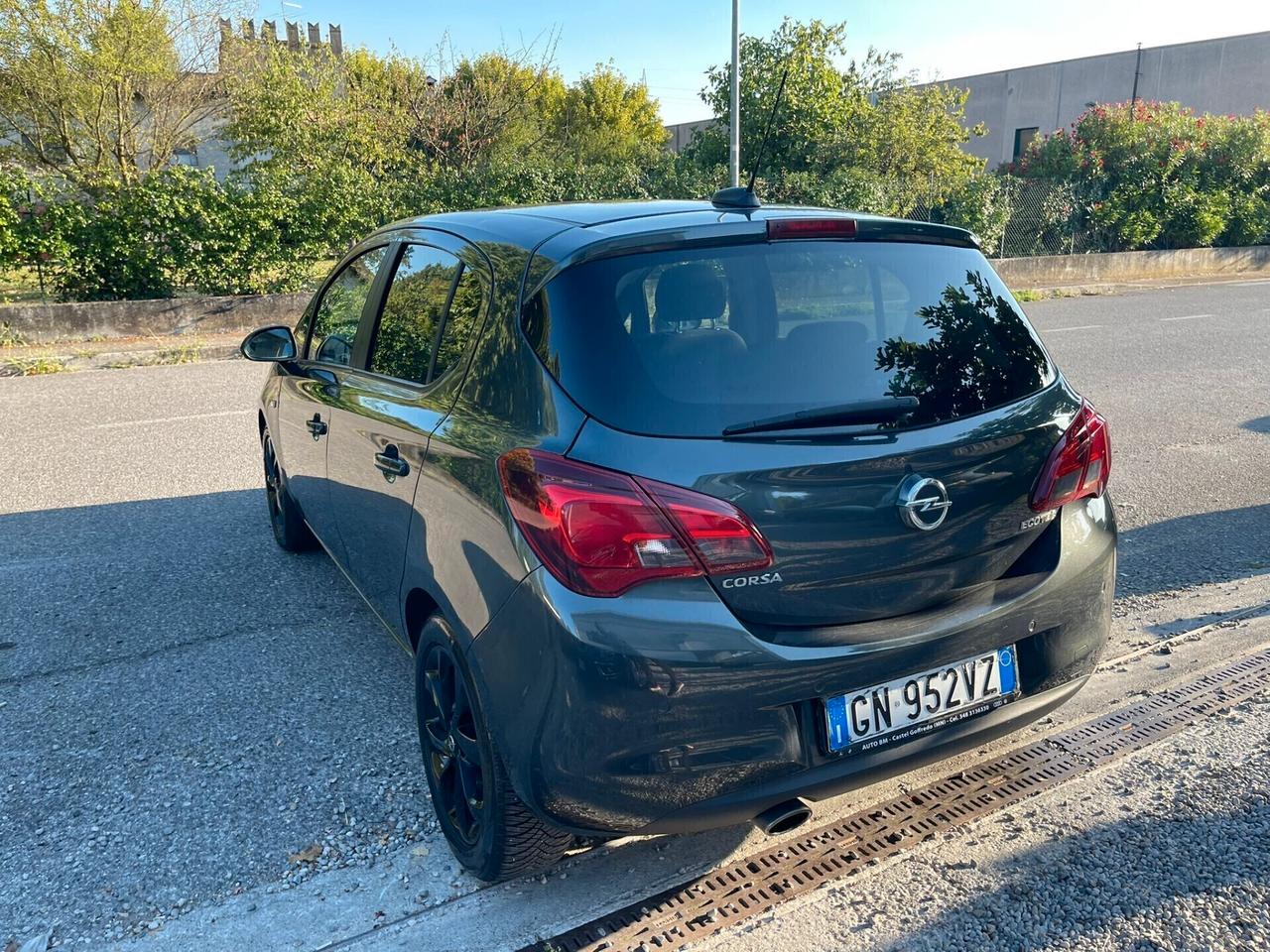Opel Corsa 1.4 90CV GPL Tech 5 porte Advance