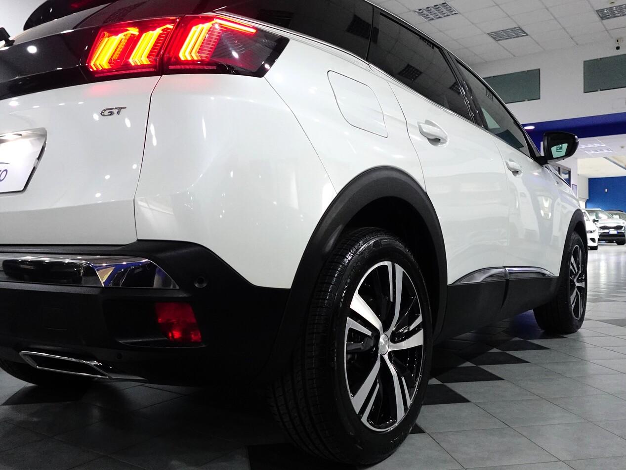 Peugeot 3008 II 1.5 BlueHDI 130 CV EAT8 GT