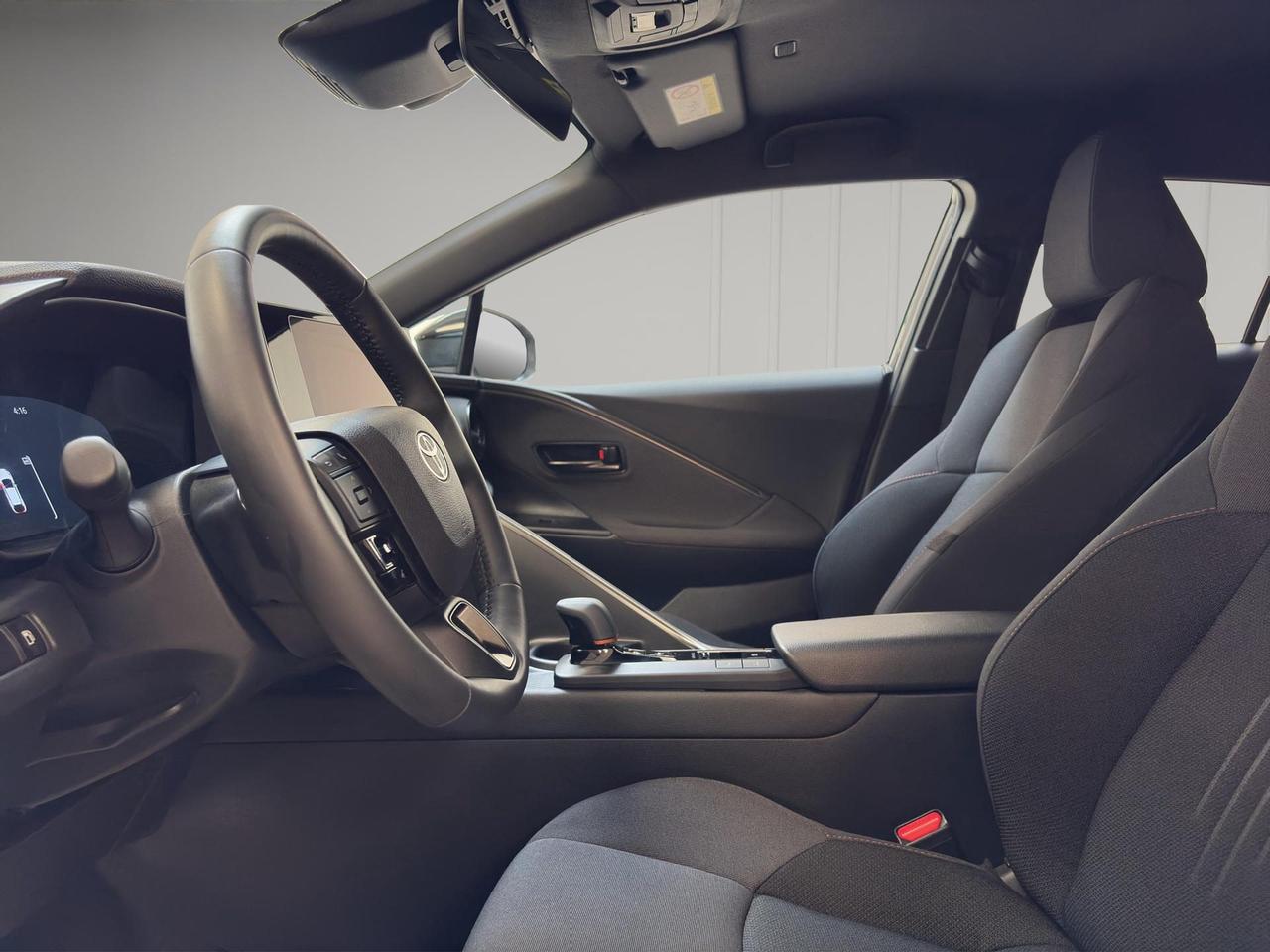 Toyota C-HR 2.0 phev Trend eco fwd e-cvt