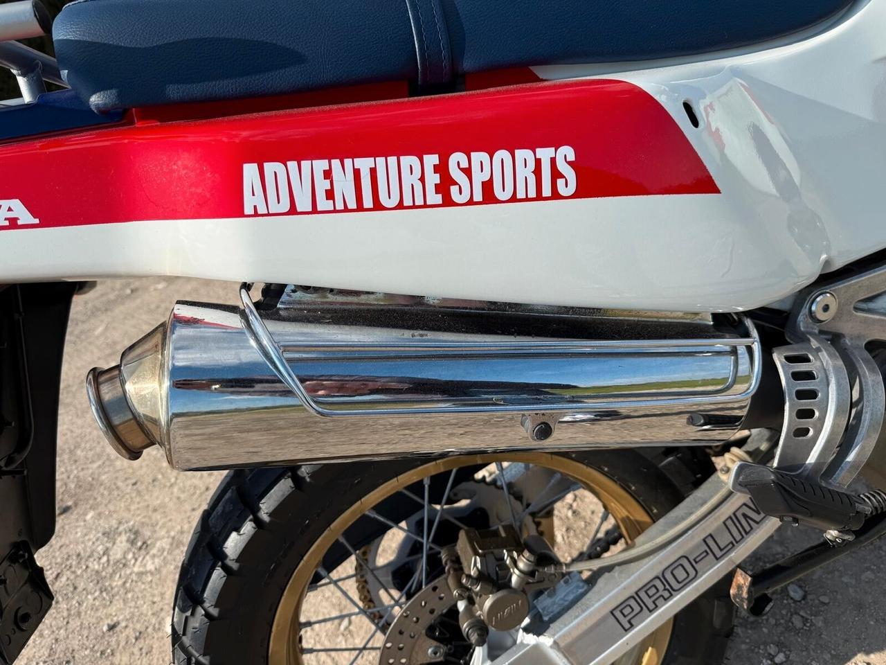 Honda XRV 650 Africa Twin RD03