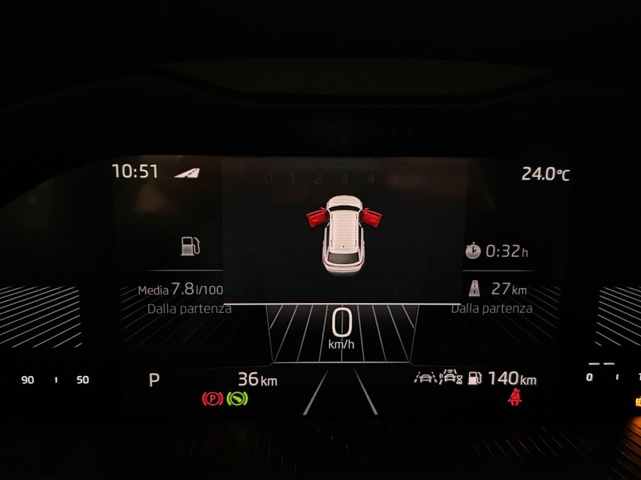 Skoda Kamiq 1.0 TSI 115cv DSG Automatica Black Dots ITALIANA