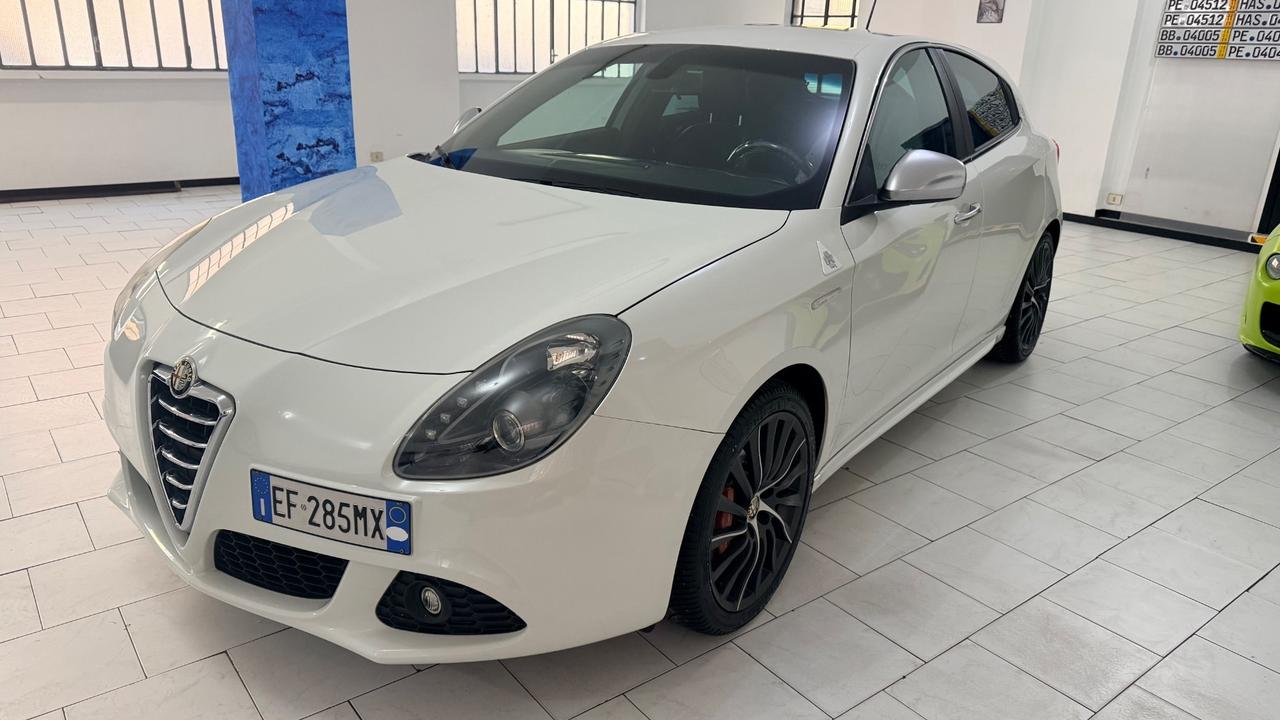 Alfa Romeo Giulietta 1750 TBi Quadrifoglio Verde