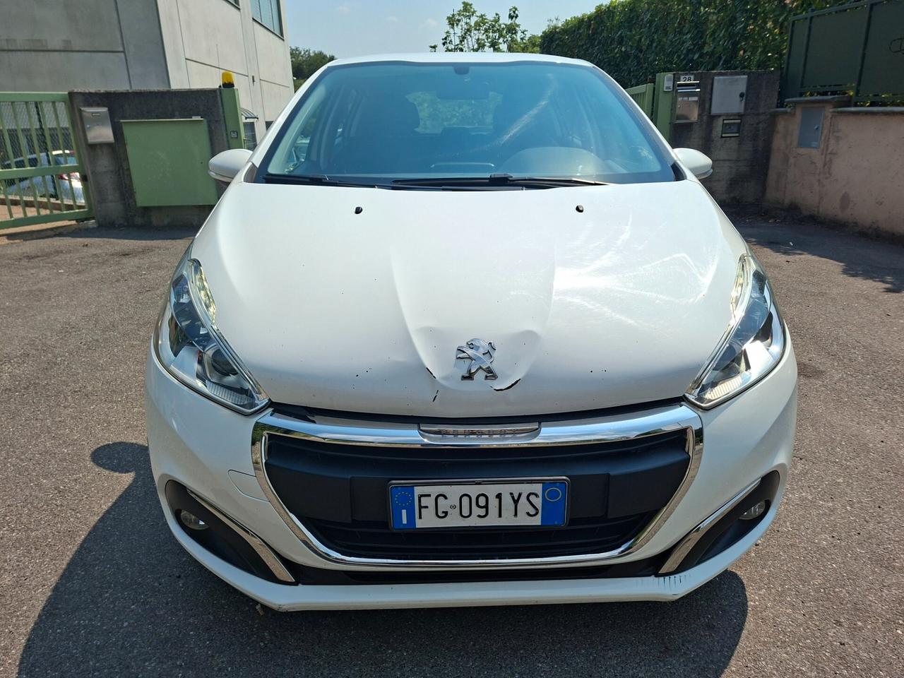 Peugeot 208 1.2 GPL / 5PORTE