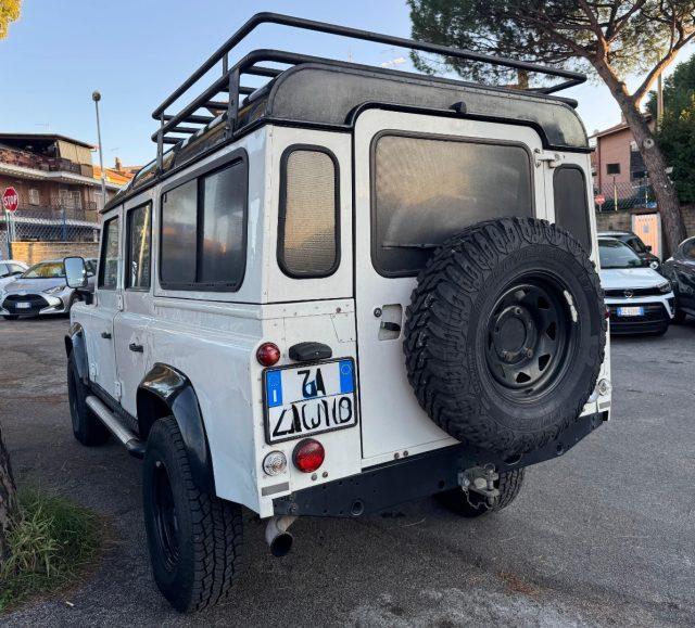 LAND ROVER Defender 110 2.4 TD4 Station Wagon SE