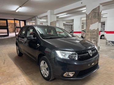 Dacia Sandero 1.0 Laureate NEOPATENTATI – Km Certificati – Garanzia 12 Mesi