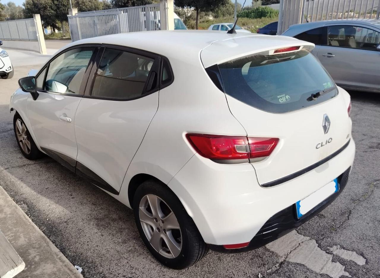 Renault Clio 1.5 dCi SINISTRATA