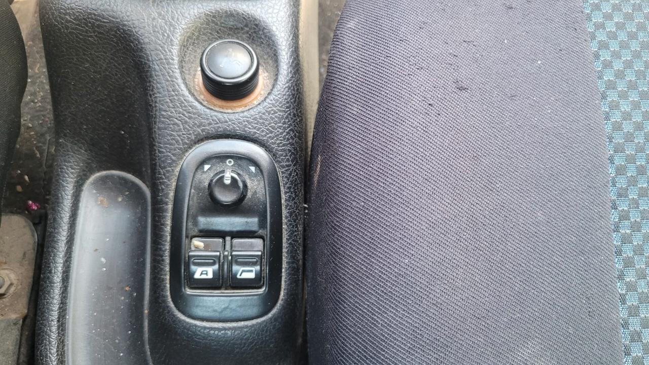 Peugeot 206 1.4 Benzina 75cv *Neopatentati