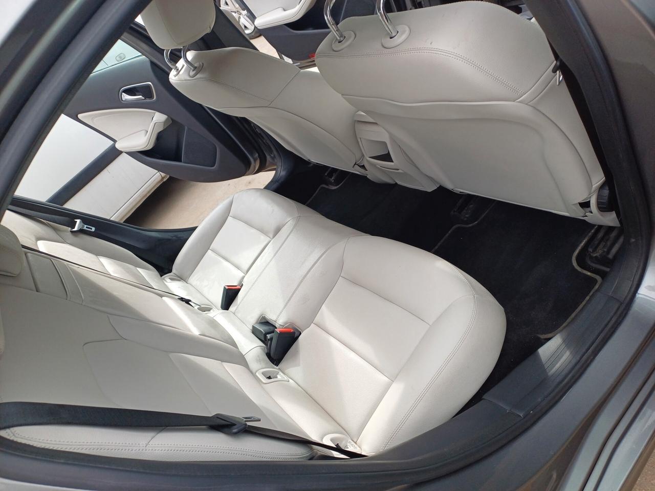 Mercedes-benz A 180 Premium