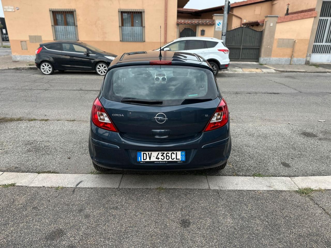 Opel Corsa 1.2 5 porte Cosmo