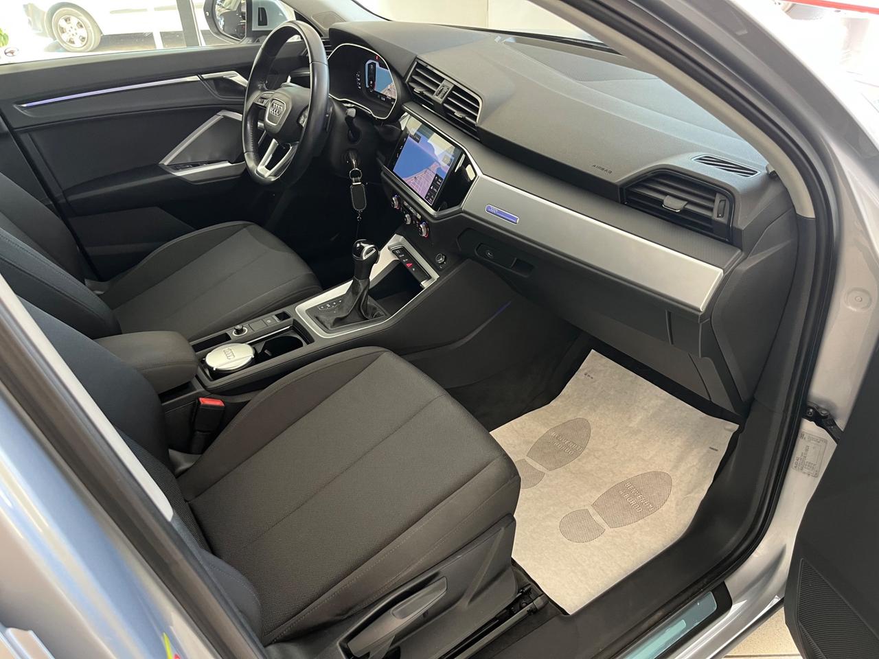 Audi Q3 35 TDI S tronic Business Advanced