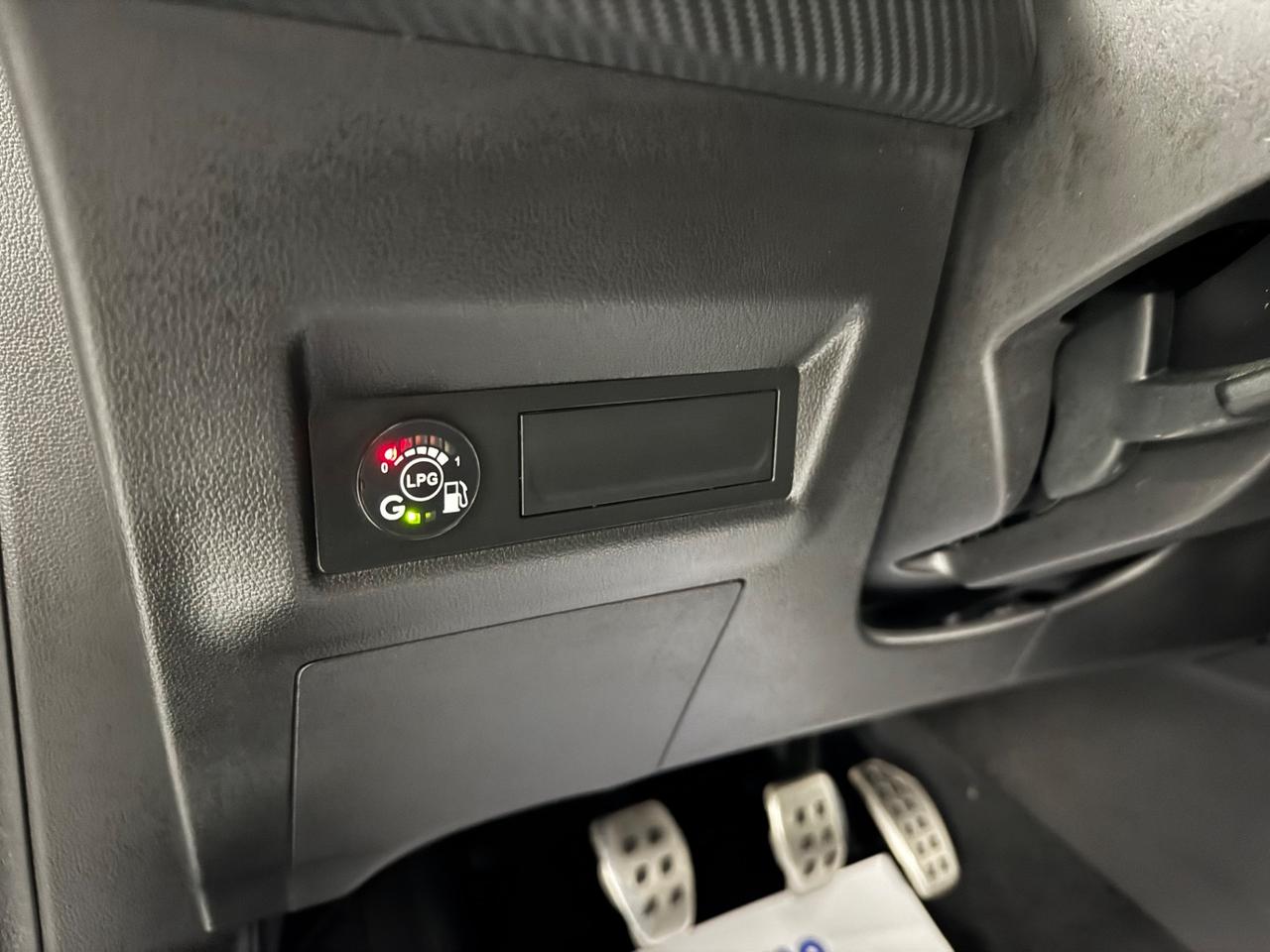 Renault Captur TCe 100 CV GPL FAP RS Line