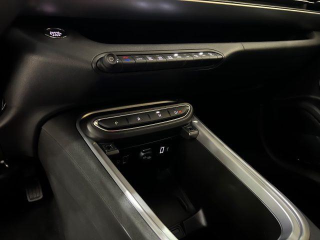 JEEP Avenger 1.2 Turbo 110 CV MHEV Summit tua da ?299,00 mensil