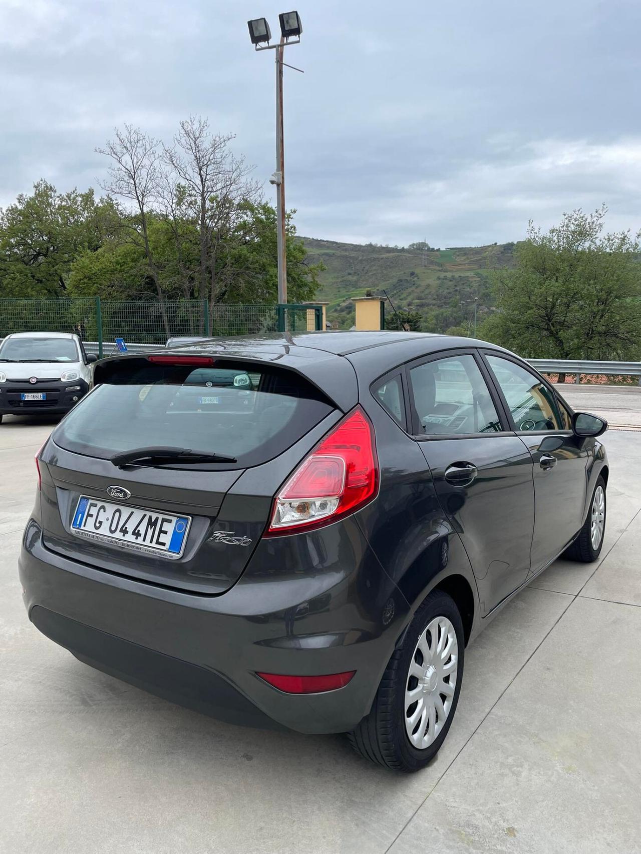 Ford Fiesta 1.5 TDCi 75CV 5 porte Business