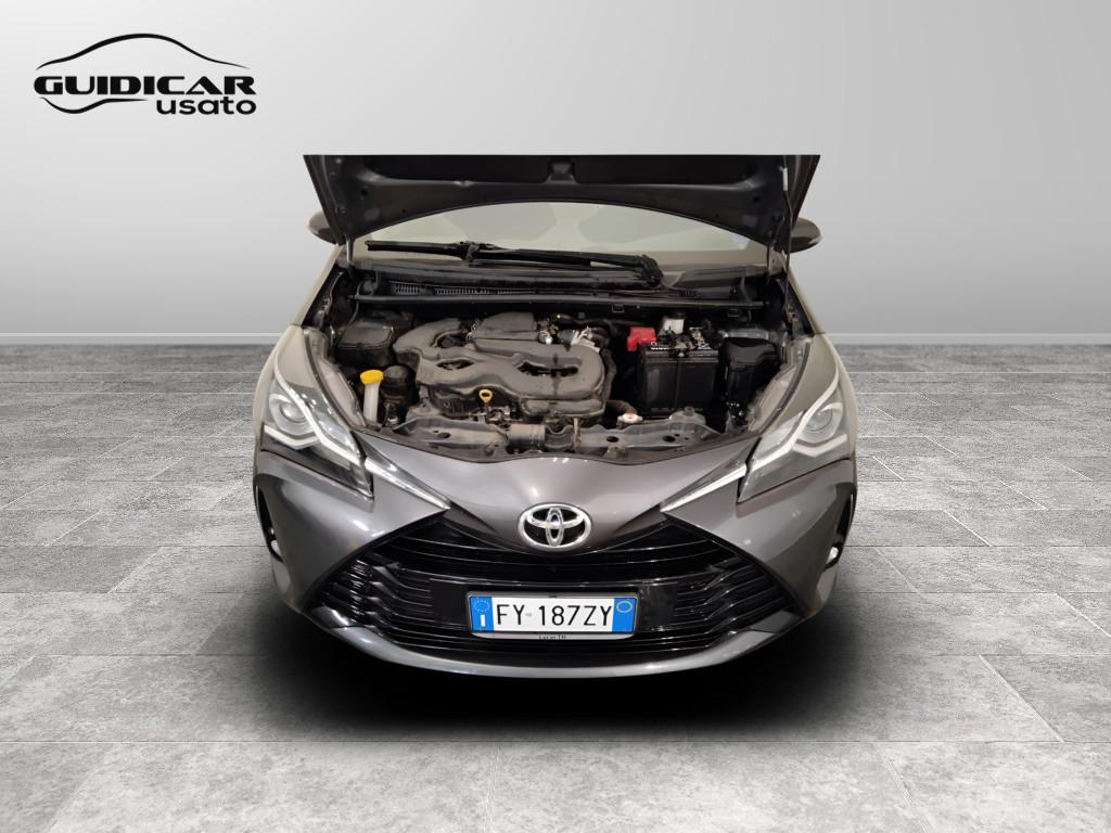 TOYOTA Yaris III 2017 - Yaris 5p 1.0 Active my18