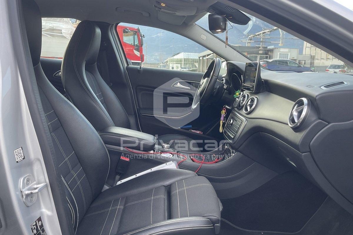 MERCEDES GLA 200 d Automatic 4Matic Premium