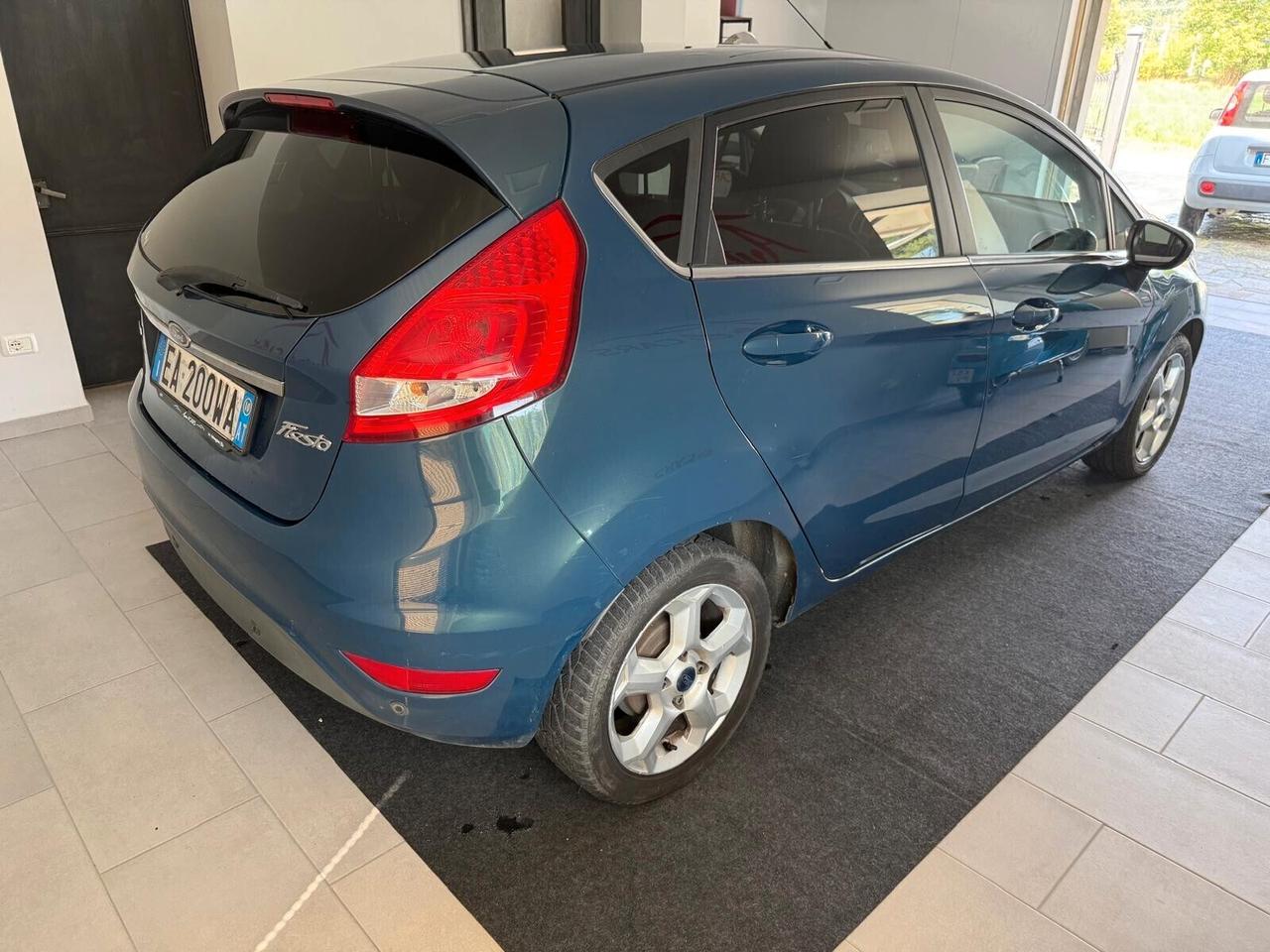 Ford Fiesta 1.4 TDCi 5p. Titanium