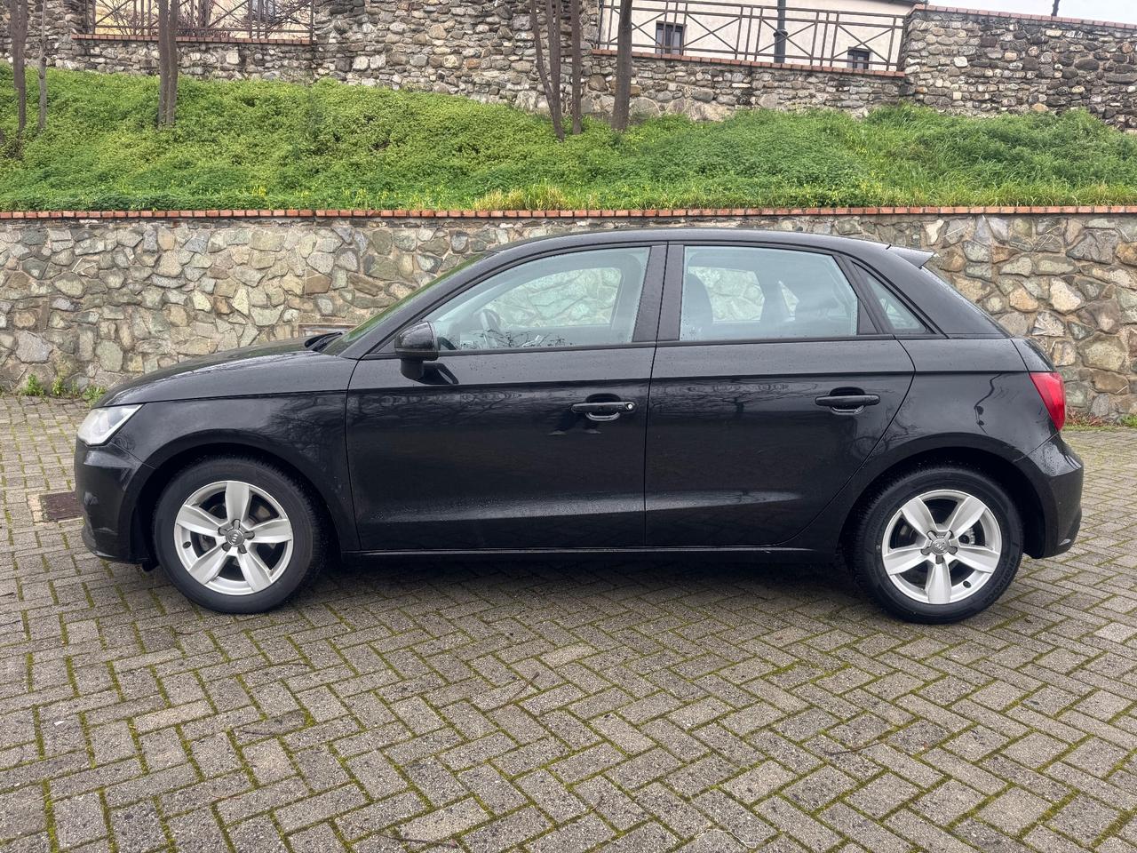 Audi A1 1.4 TDI 90Cv 2015
