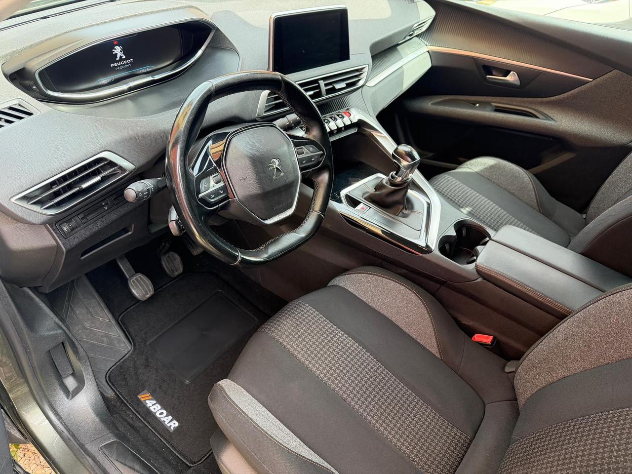 Peugeot 3008 1.5 BlueHDi 130cv *UNIPRO*