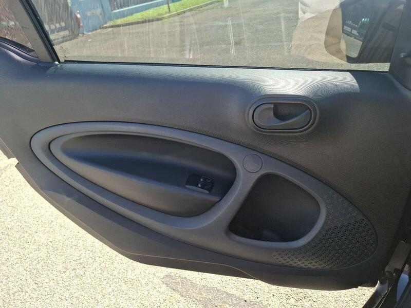smart fortwo fortwo 70 1.0 Youngster