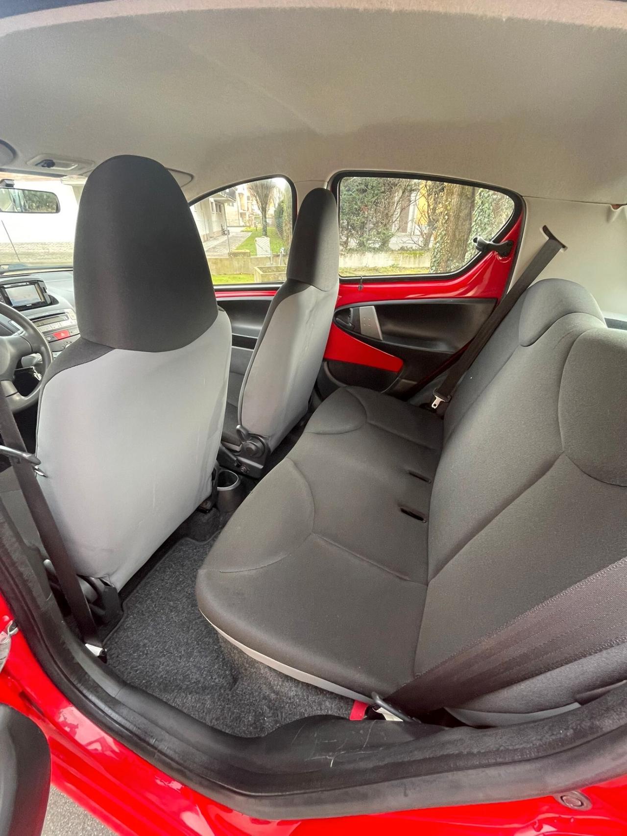 Toyota Aygo 1.0 12V VVT-i 5 porte Active Connect