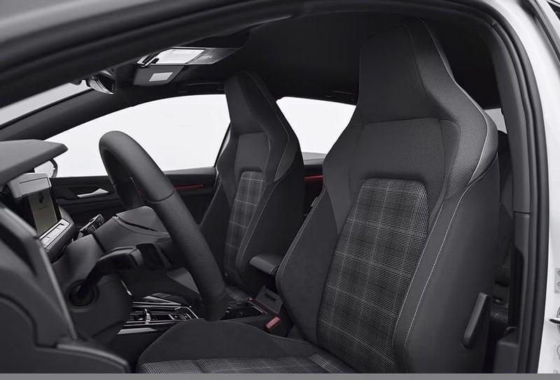 Volkswagen Golf 2.0 TDI GTD DSG MATRIX LED CAMERA