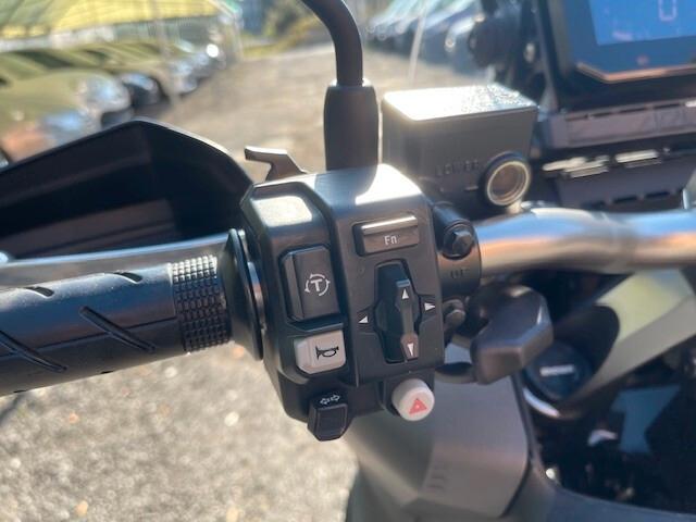 Honda ADV 350 ABS KEYLESS