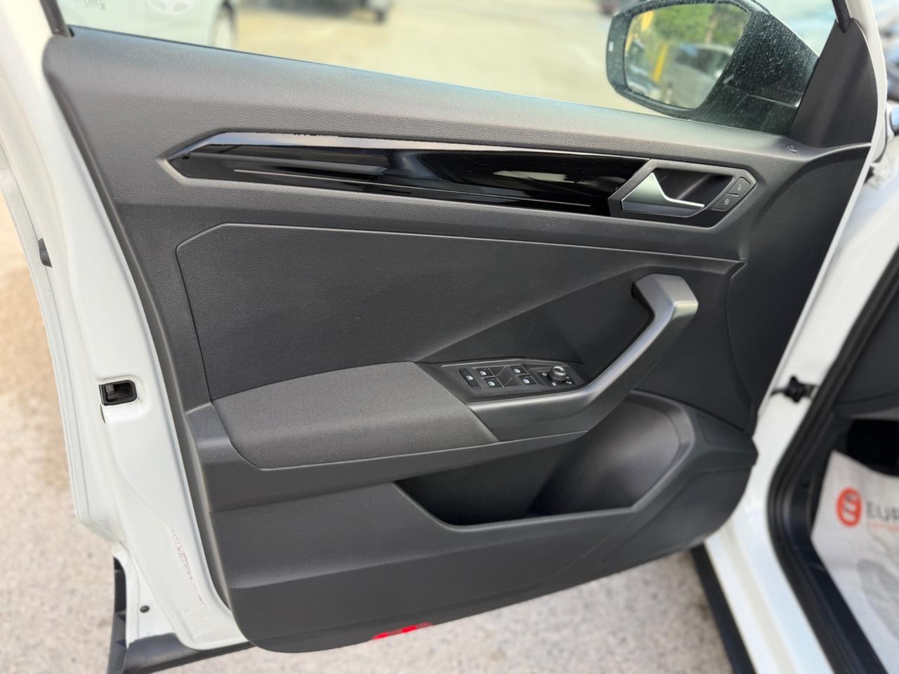 Volkswagen T-Roc 1.6 TDI SCR Advanced BlueMotion Technology