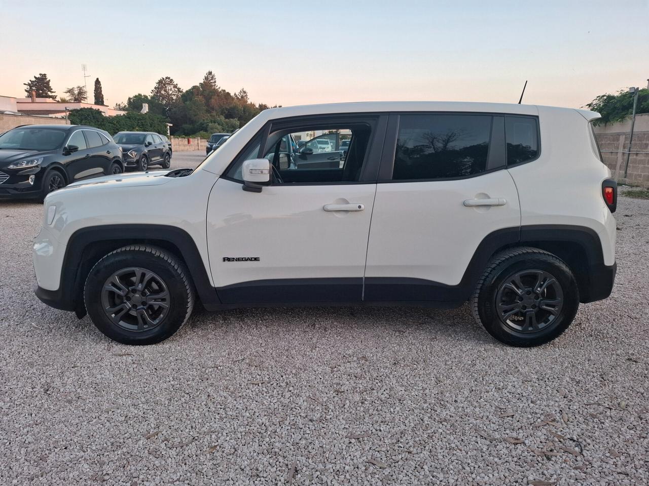 JEEP RENEGADE 1.6 M-JET 130cv- CRUISE-LED *MY 22*