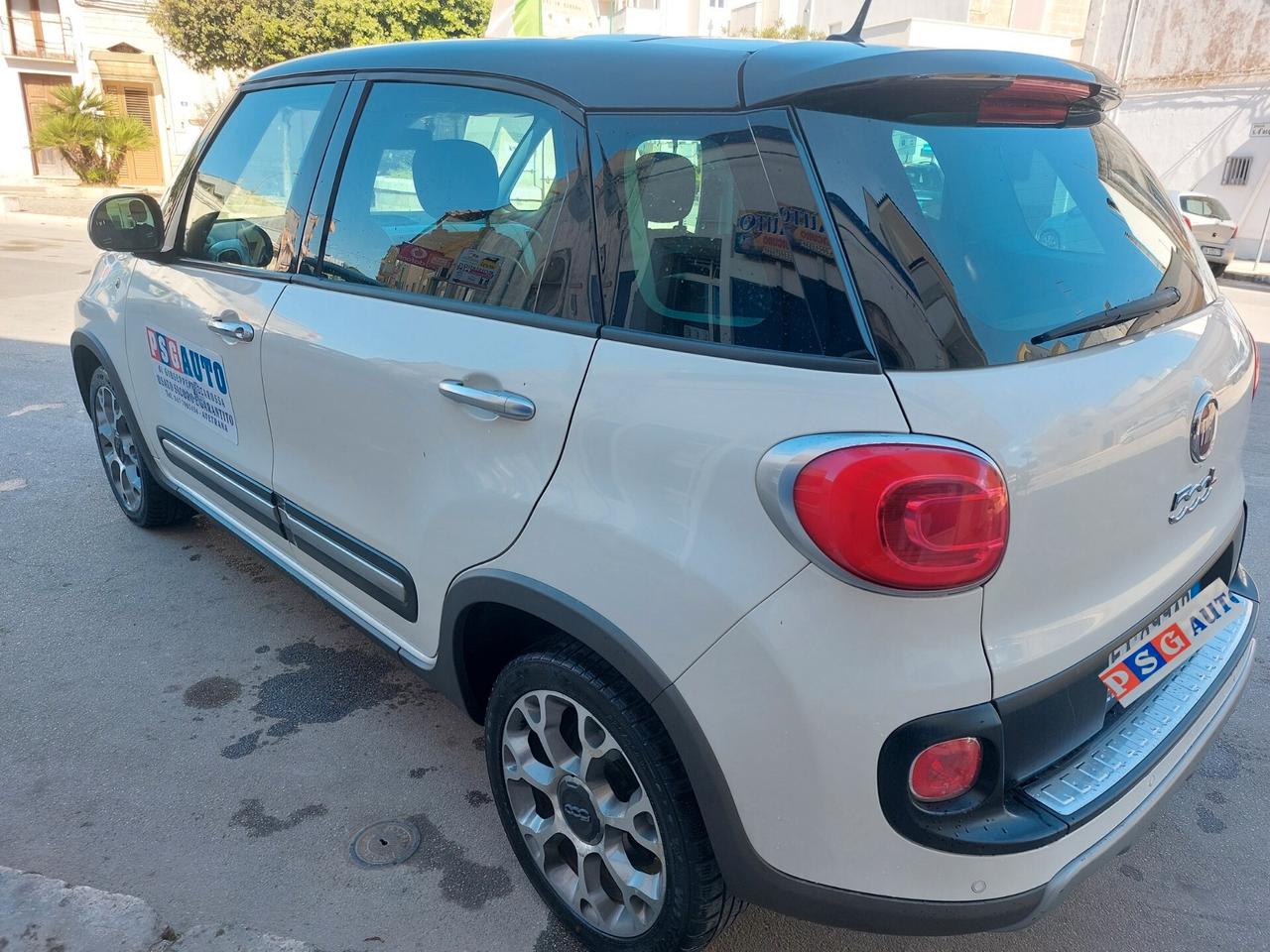 FIAT 500L 1.6 MJT TREKKING TOP BICOLORE TETTO PANORAMICO NAVI STRAFULL