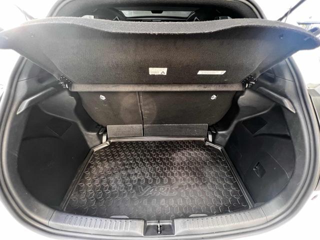 TOYOTA Yaris 1.5 Hybrid 5 porte Lounge