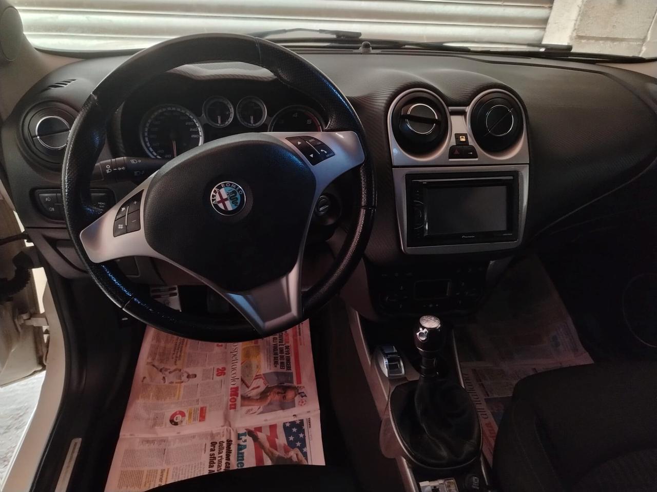 Alfa Romeo MiTo 1.6 JTDm 16V Distinctive 2010