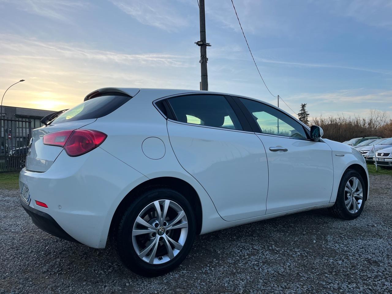 Alfa Romeo Giulietta 1.6 JTDm-2 105 CV