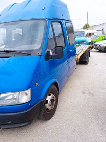 Carroattrezzi trasporto veicoli Ford transit 2500 diesel gancio traino