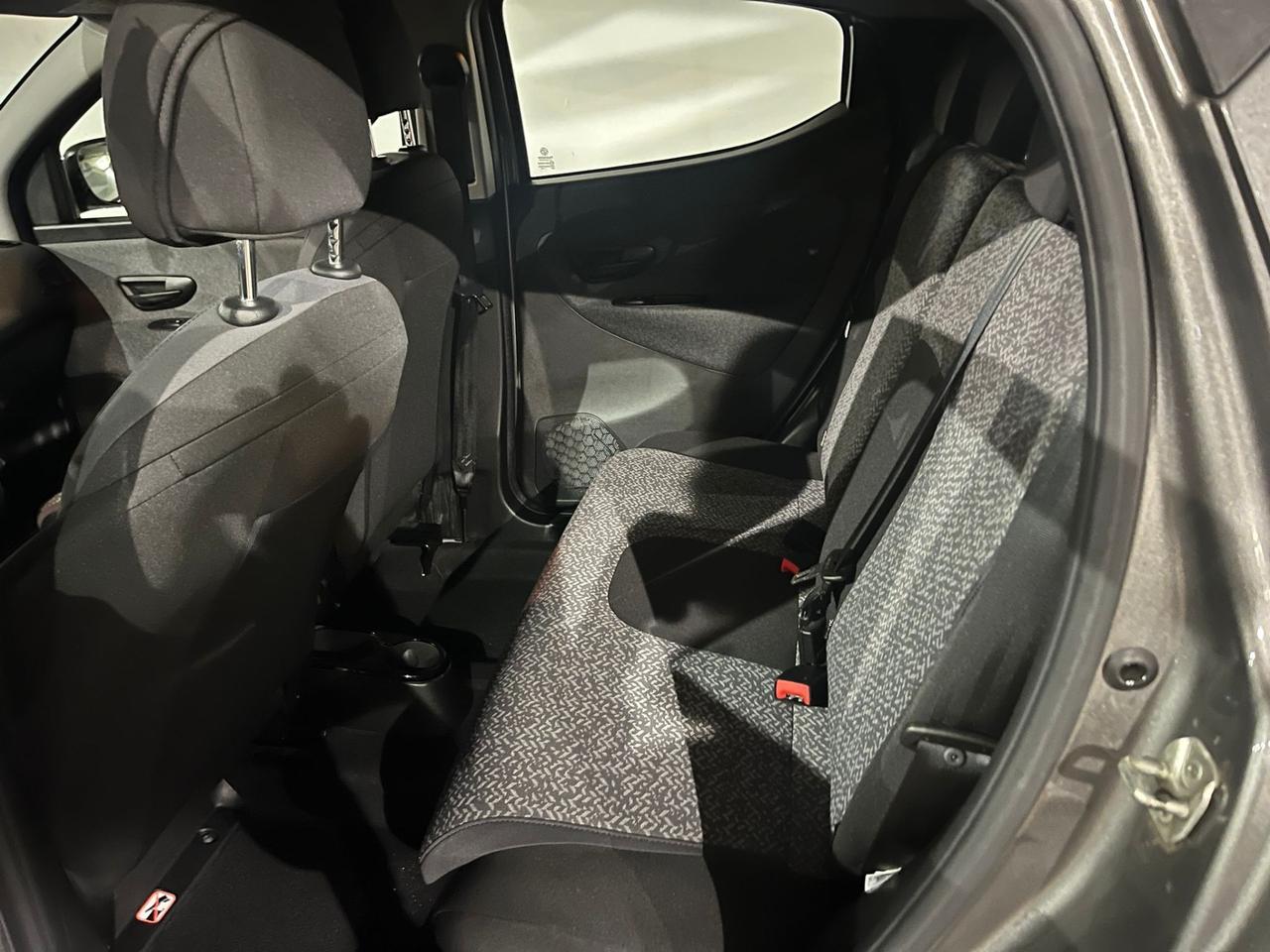 Lancia Ypsilon 1.0 FireFly 5 porte S&S Hybrid Silver