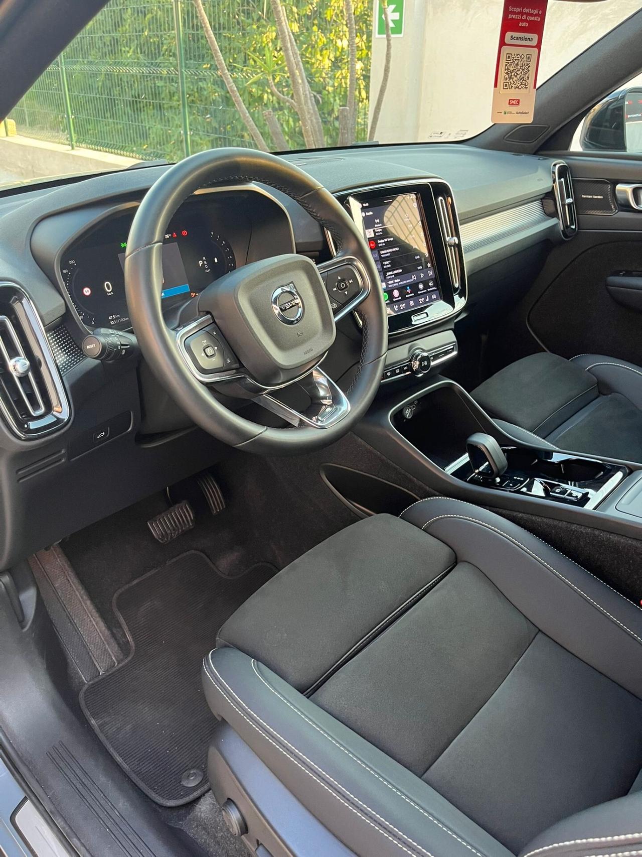 Volvo XC40 B3 automatico Plus Dark
