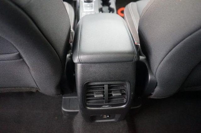 FORD Kuga 2.5 PHEV 225 CV CVT 2WD Titanium Business