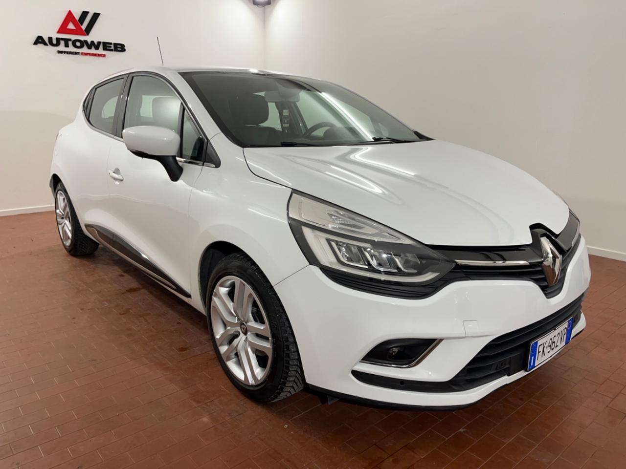 Renault Clio TCe 12V 90 CV * NEOPATENTATI *