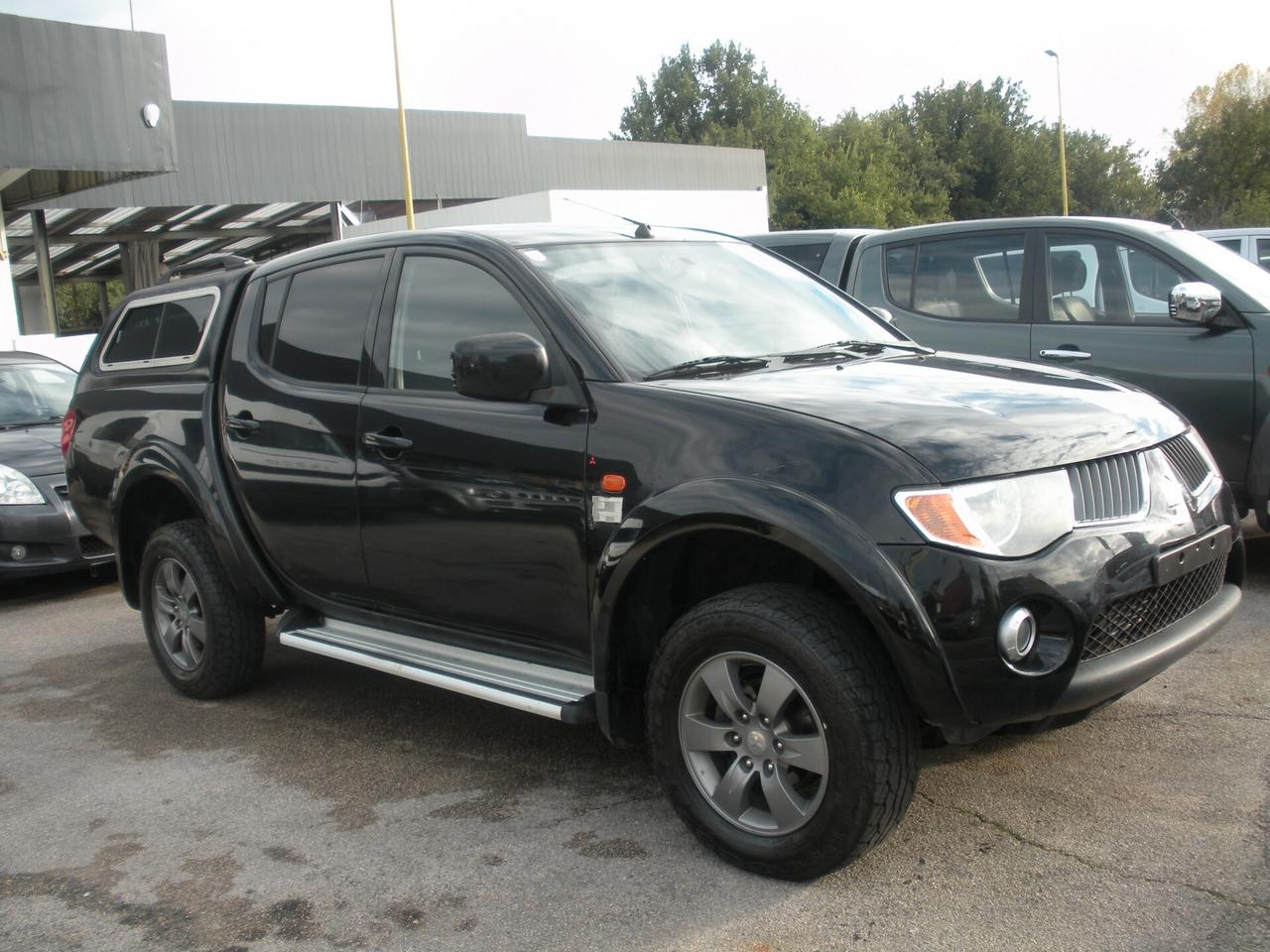 Mitsubishi L200 2.5 DI-D/136CV DC Intense DPF ''URAGAN''