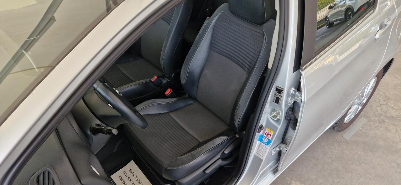 Toyota Yaris 1.4 D-4D 5 porte Lounge